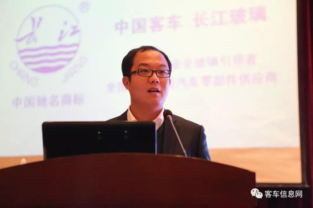 客車自動破窗裝置,遙控自動破玻器,破窗器,南冠破玻器